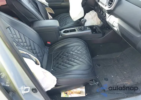 2021 Toyota Tacoma Trd Sport z USA, uszkodzony, nr VIN 5TFAZ5CN3MX112464